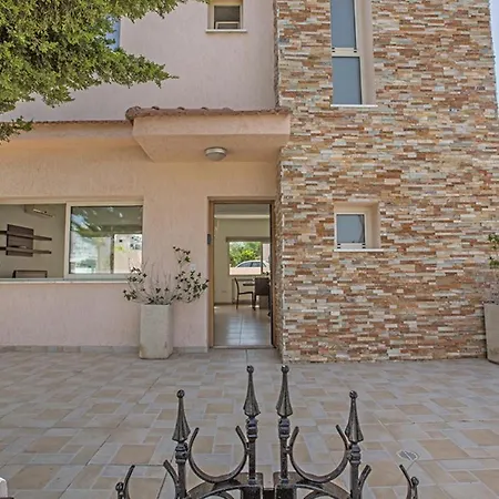 Villa 5 Star For Rent In Cyprus, 1229