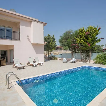 Villa 5 Star For Rent In Cyprus, 1229 *